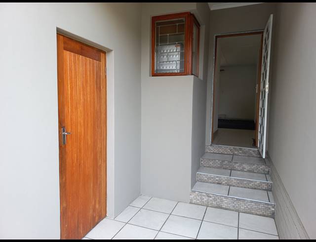2 BEDROOM SECTIONAL TITLE FOR SALE IN UMTENTWENI